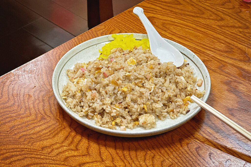 香ばしい焼きめし。